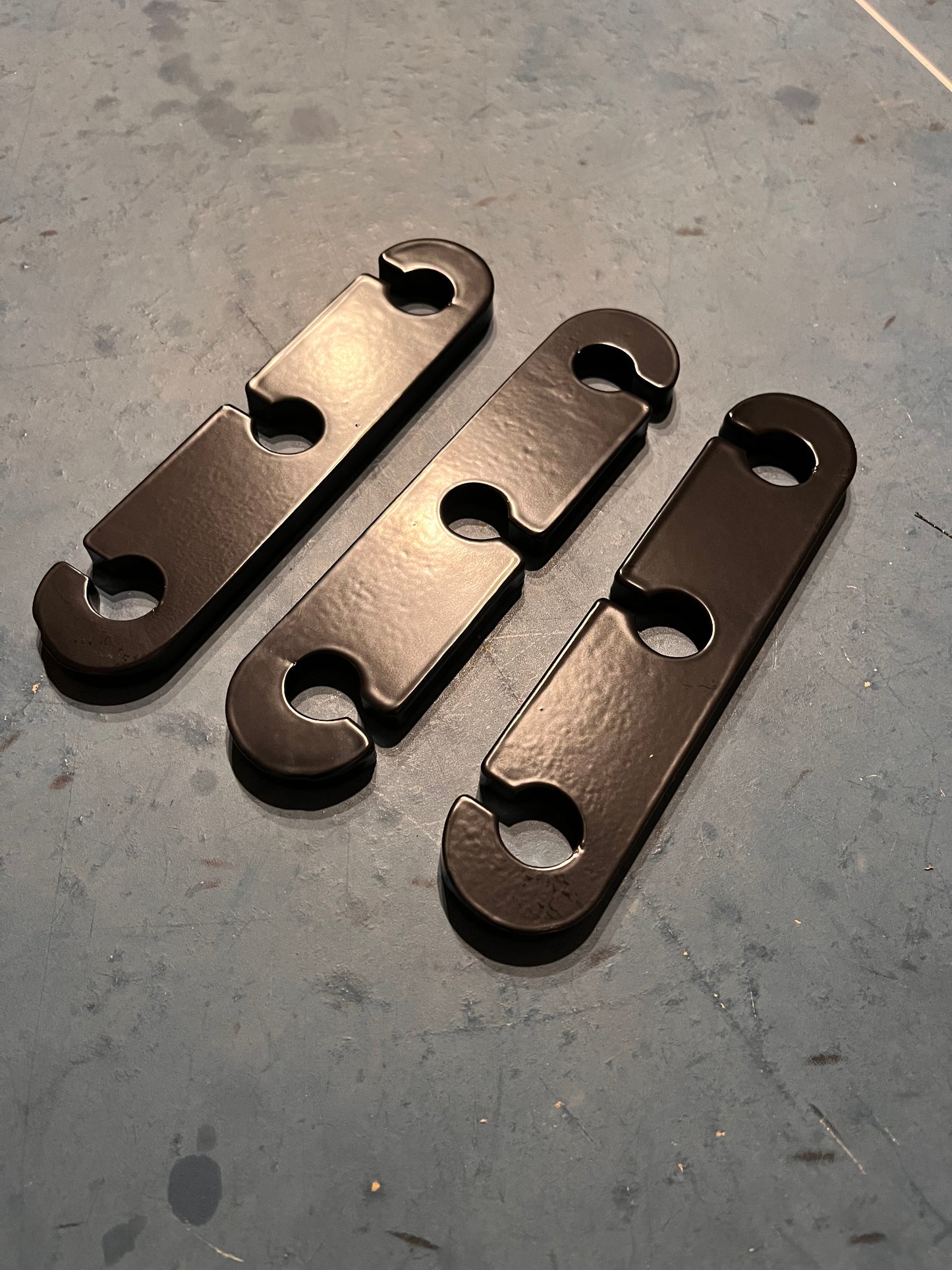 Dual and Triple Antenna Mount