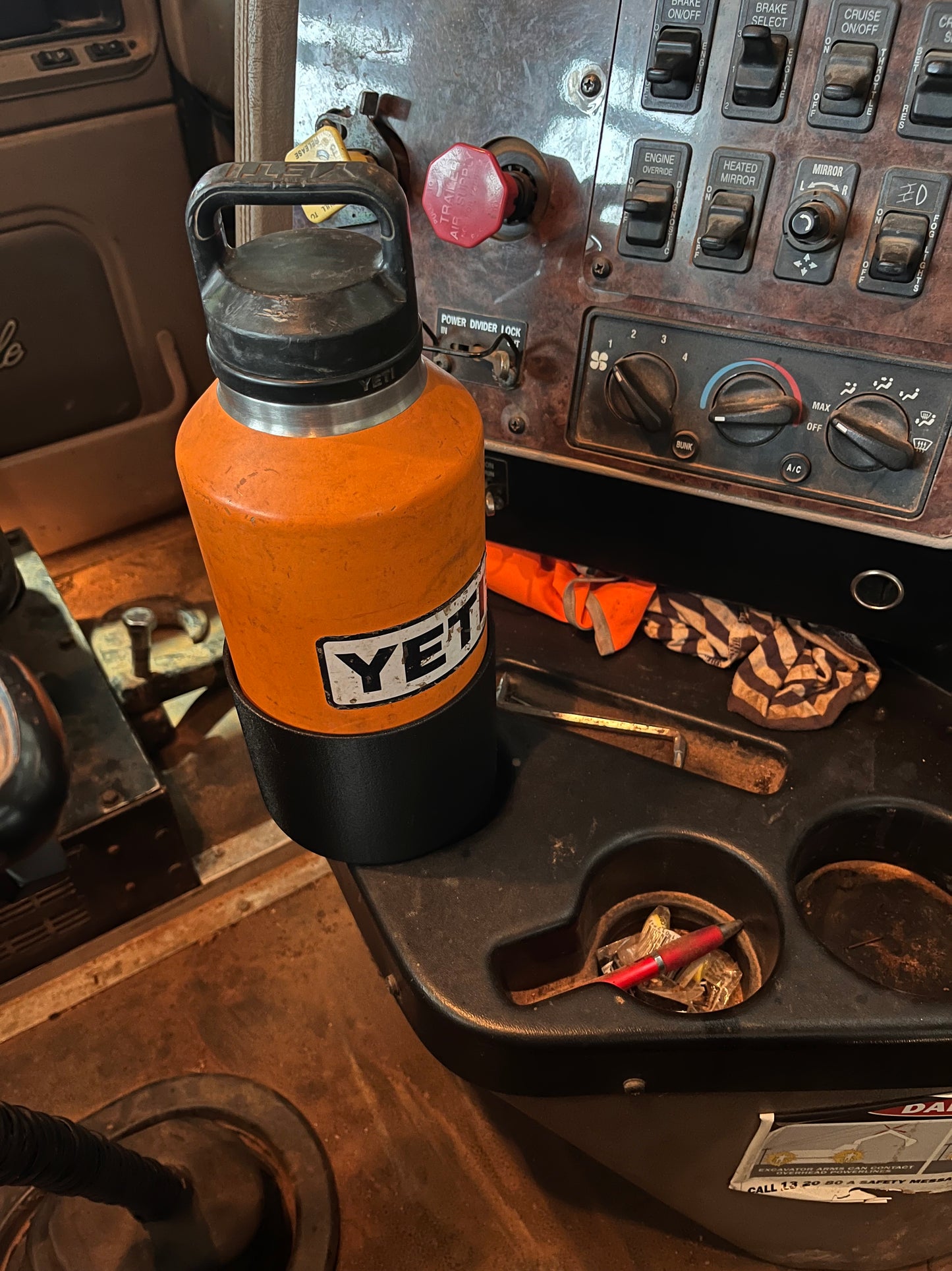 64oz Cupholder Adapter