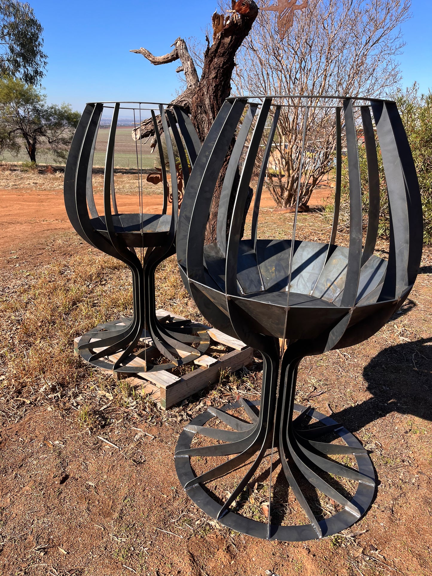 Wineglass fire pit