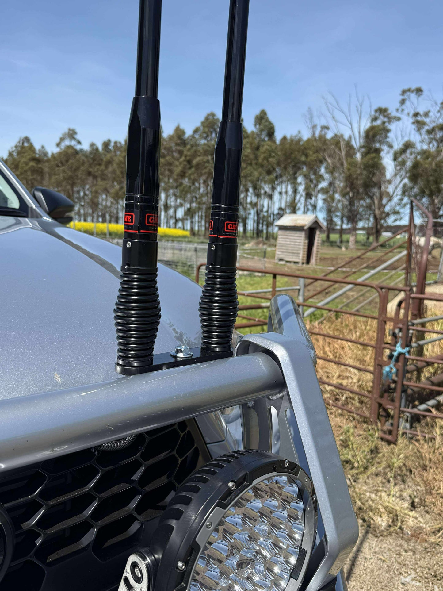 Dual and Triple Antenna Mount